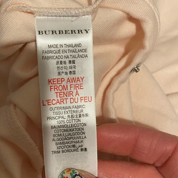 New without tags Burberry 18 month onesie - Picture 7 of 7